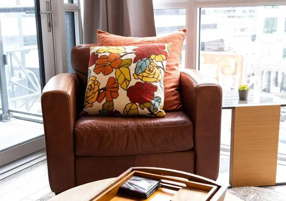 Welcoming Downtown Condo With Wfh Setup Balcony Toronto 0*,  Canada