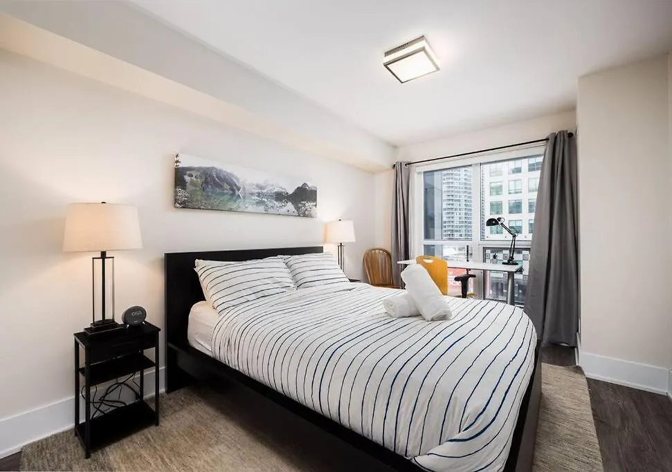 Holiday home Welcoming Downtown Condo With Wfh Setup Balcony Toronto Canada