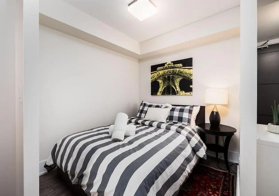 Holiday home Welcoming Downtown Condo With Wfh Setup Balcony Toronto